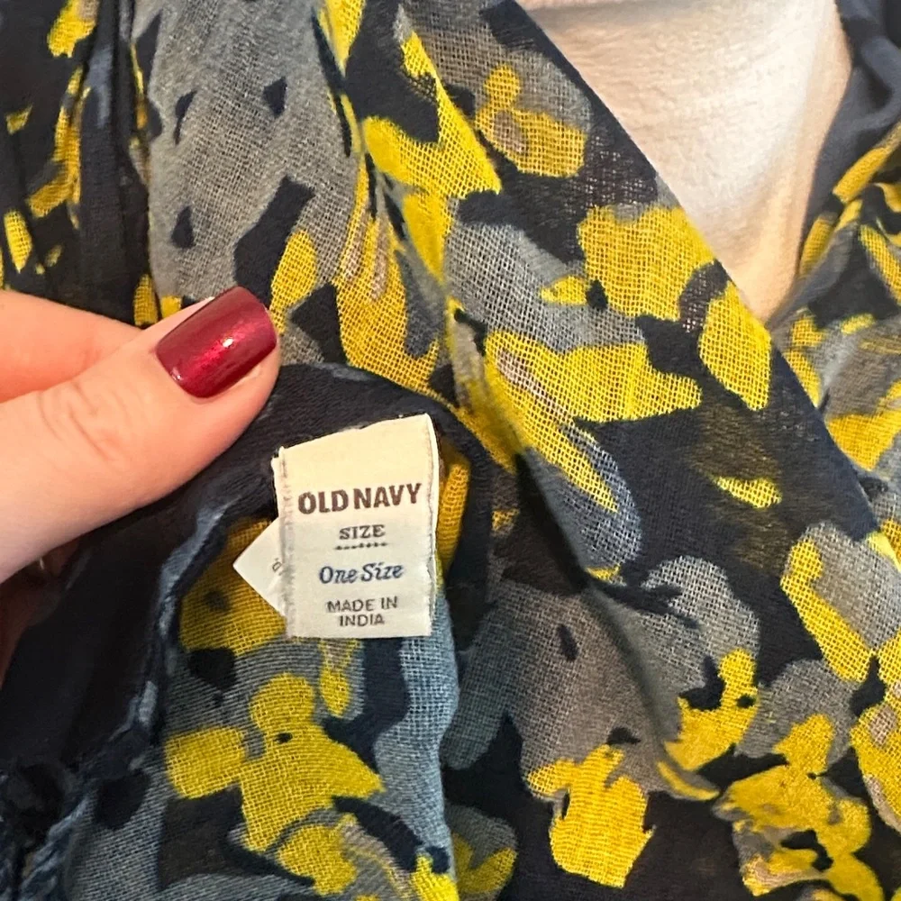 Old Navy‎ Watercolor Floral Print Navy/Blue/Yellow Scarf